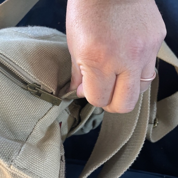 Rapid Dominance Cream Colored Messenger Bag - Picture 7 of 11